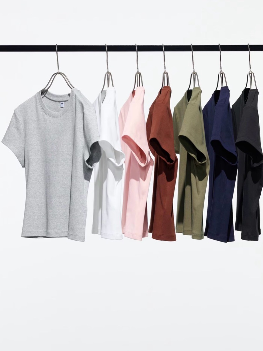 Uniqlo Women's Mini T shirt - Picture 3 of 6